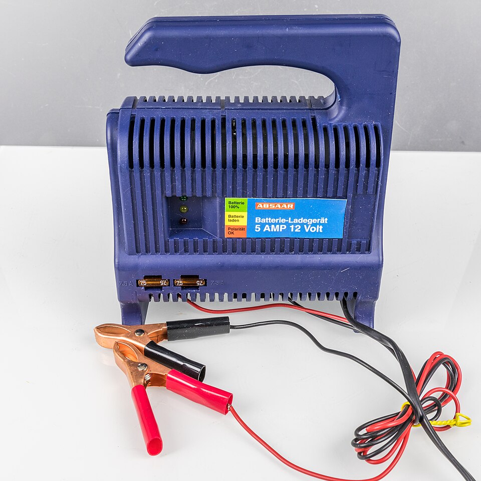 Cargador de batería Absaar de 12 V y 5 A