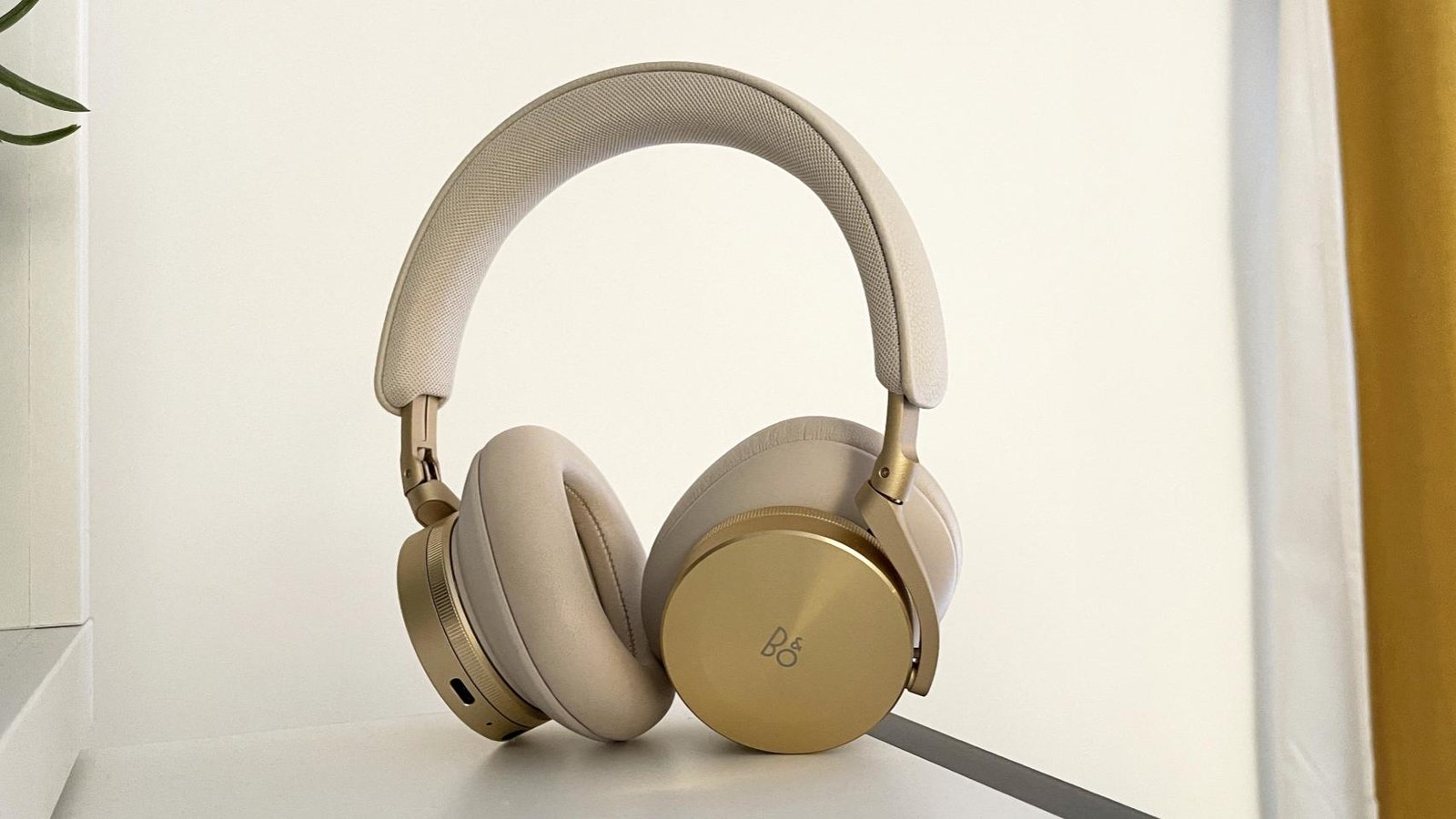 Altavoz Bang & Olufsen Beosound A9 de diseño circular