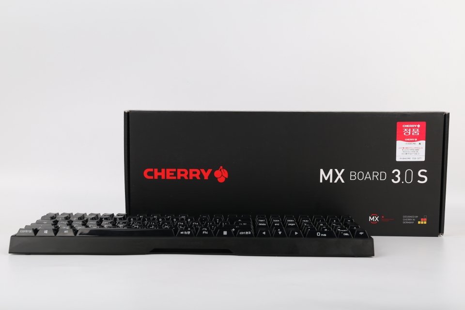 Teclado mecánico Cherry MX Board 3.0 S con interruptores Cherry MX